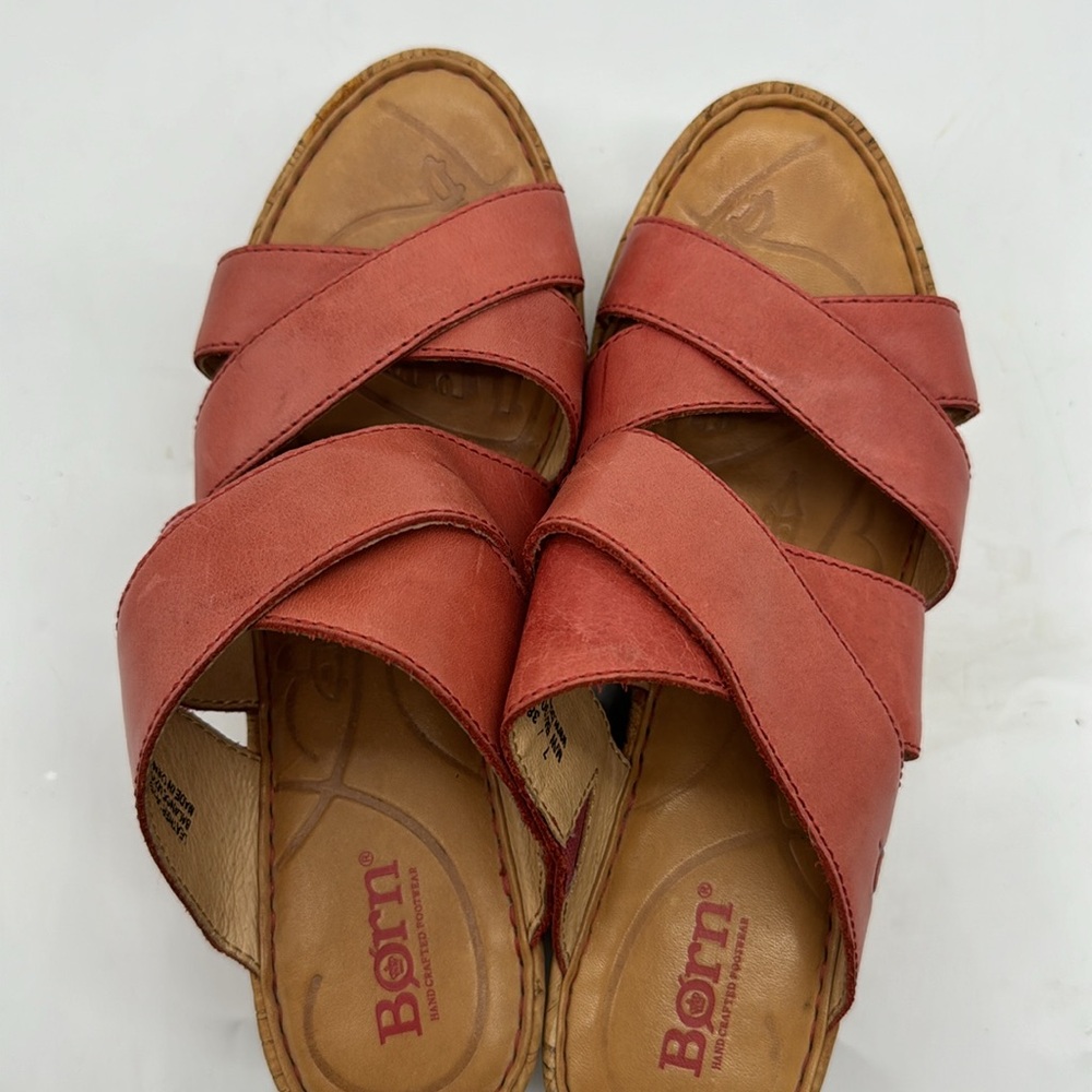 Born Red Leather Strappy Sandal With Cork Wedge Size 7 MCS6374E - Picture 10 of 11